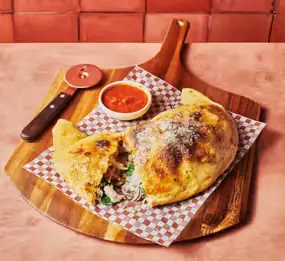 Zizzi Calzone Pollo Spinaci Price, Calories, Nutrition & Allergen Guide